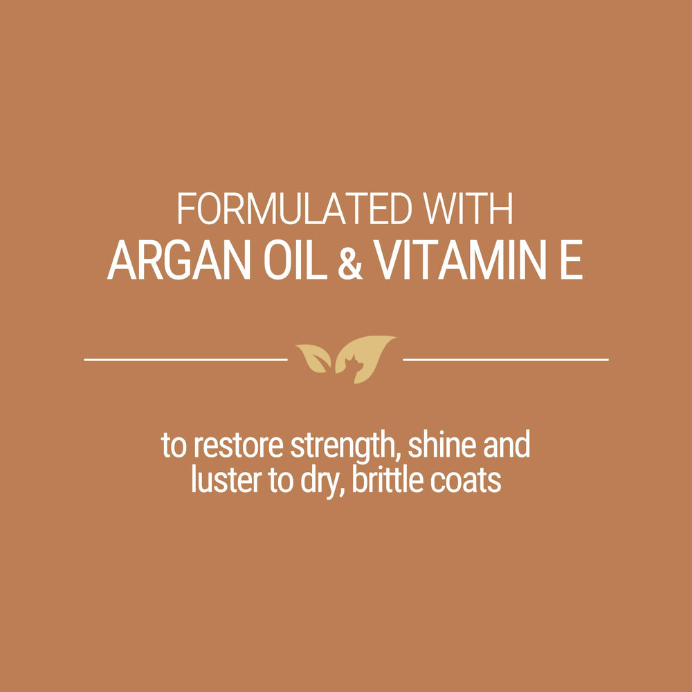 GreenGroom Argan Oil Dog Shampoo professional-use scene—salon-grade performance.