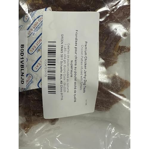 Green Paws dog chewing texture, thick slices designed for satisfying gnawing and dental health.