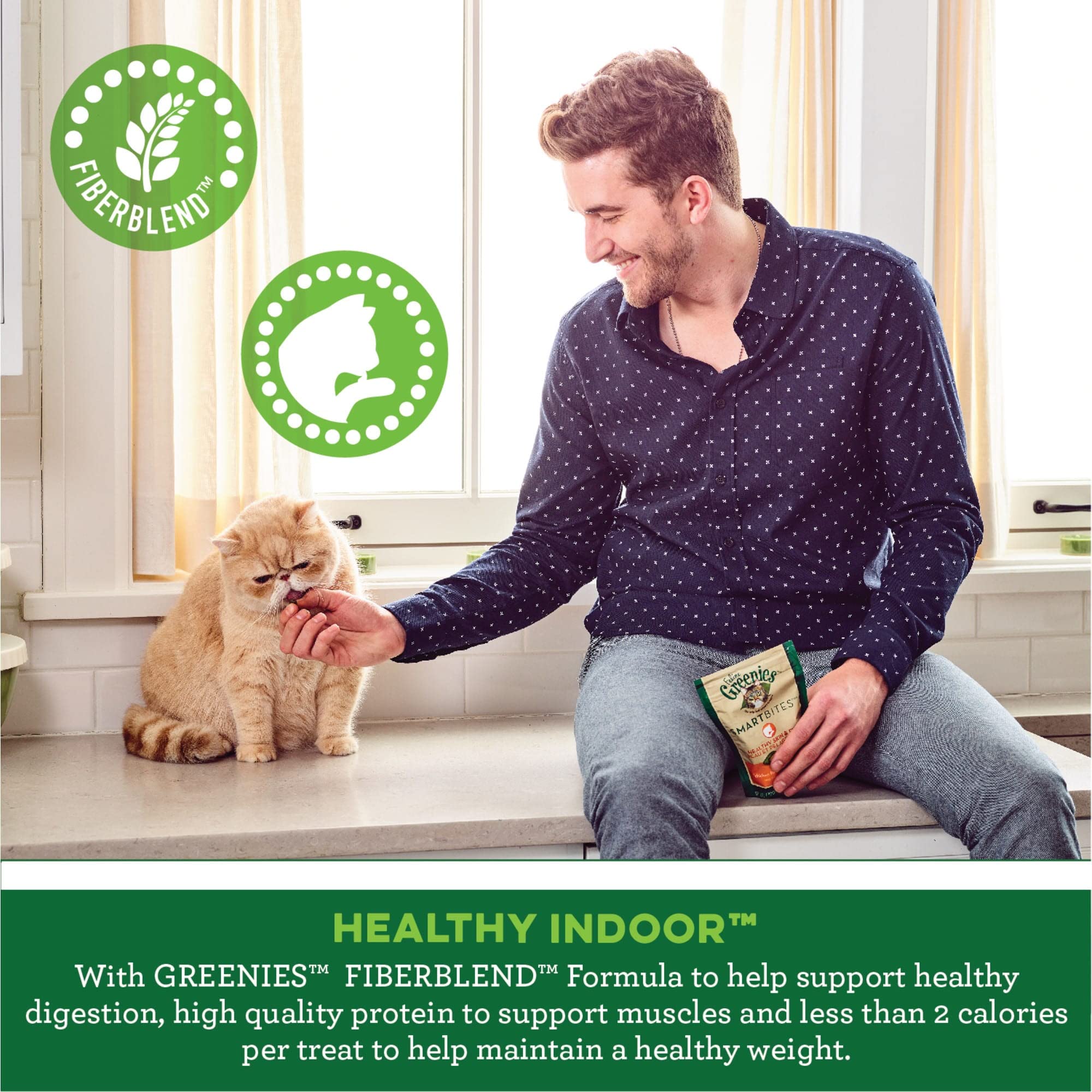 Greenies Smartbites cat natural ingredients emphasis in recipe visuals.