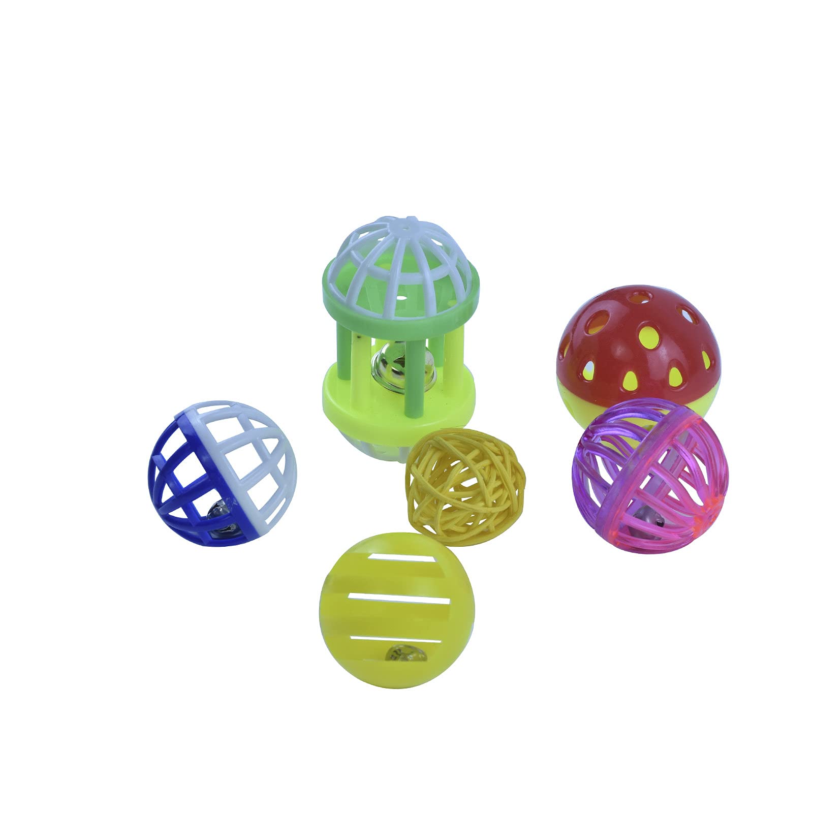 Guanlant rattan ball component adds texture for chewing and tactile enrichment.