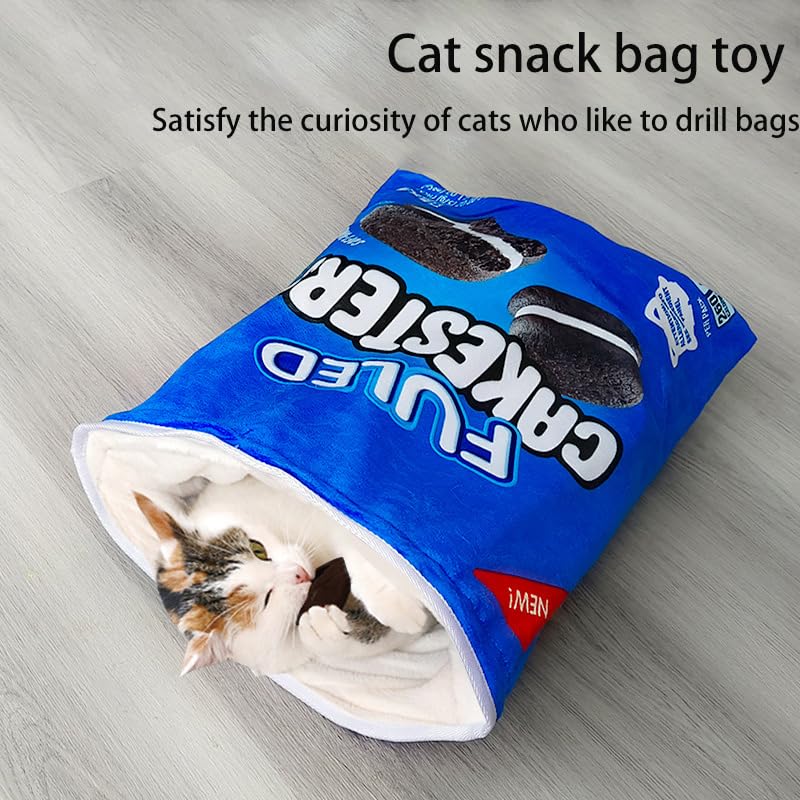 GuoGuoLaoDie cat exploring inside tunnel emphasizes self-entertainment and active behavior.