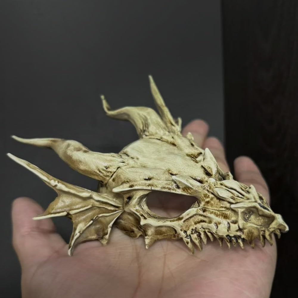 GuoShuang Dragon Skull Decor hideout angle emphasizes cozy reptile retreat within the enclosure.