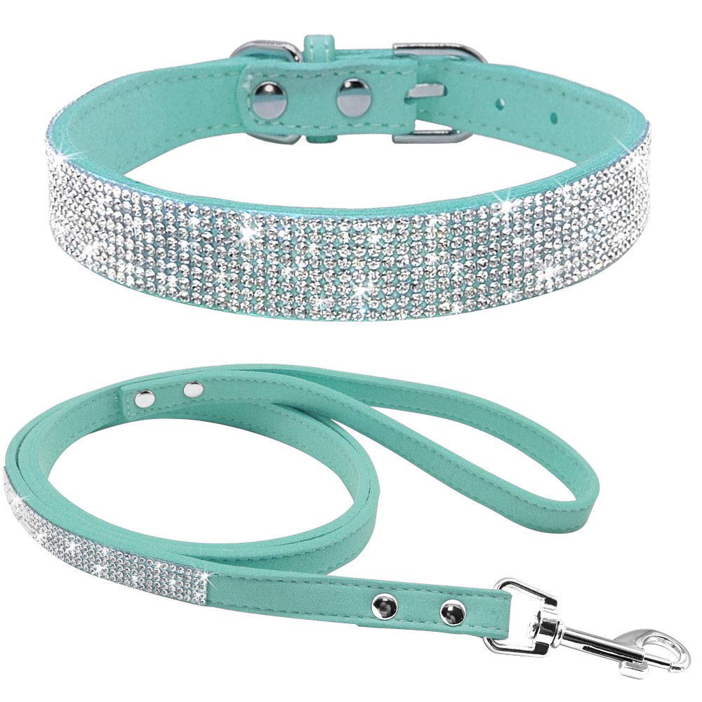 Haoyueer blue crystal collar showcases dazzling rhinestones for stylish pets.