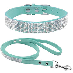 Haoyueer blue crystal collar showcases dazzling rhinestones for stylish pets.