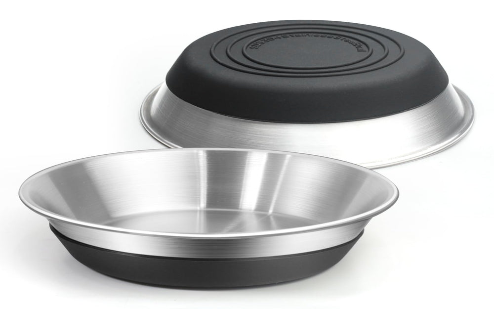 Harhana premium stainless steel dog bowls with non-slip bottom prevent sliding during meals.
