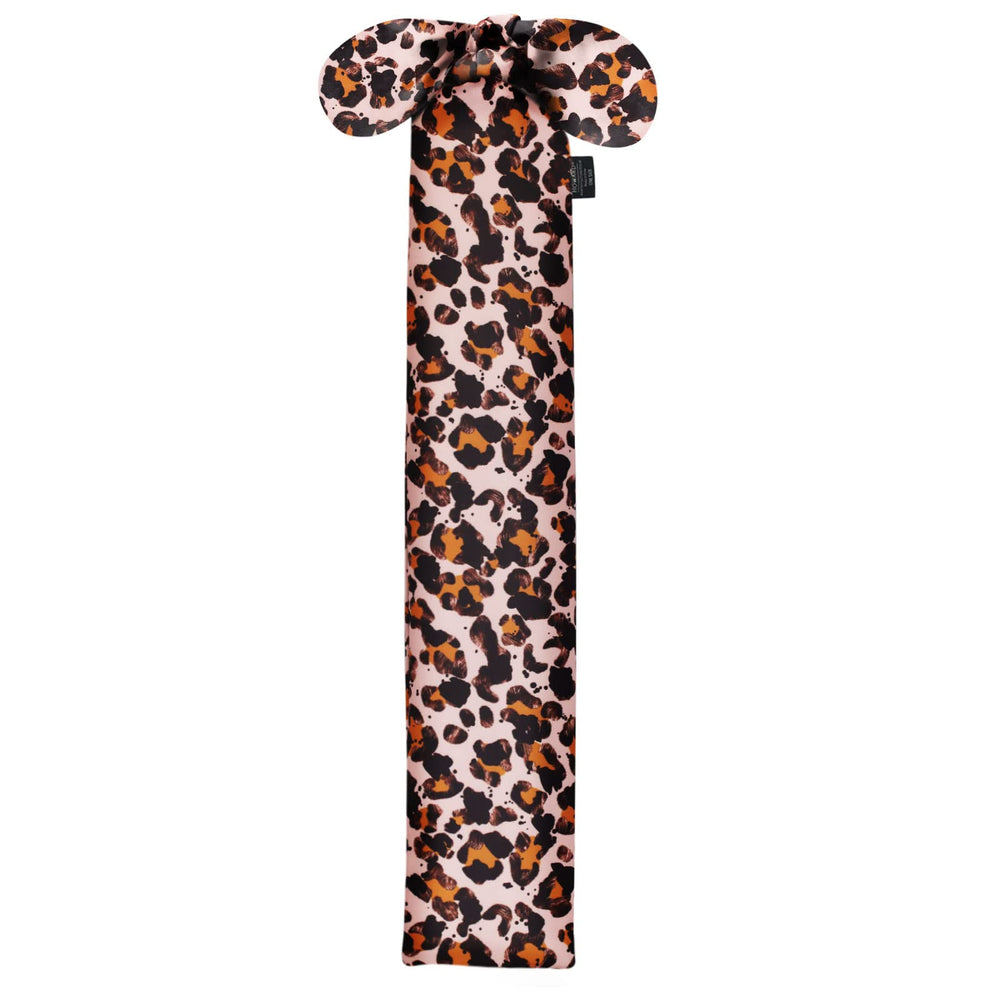 Harrison Howard tail bag close-up highlights breathable fabric for comfort