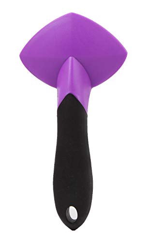 Hartz Groomer's Best Small Slicker Brush bristles closeup with soft coating