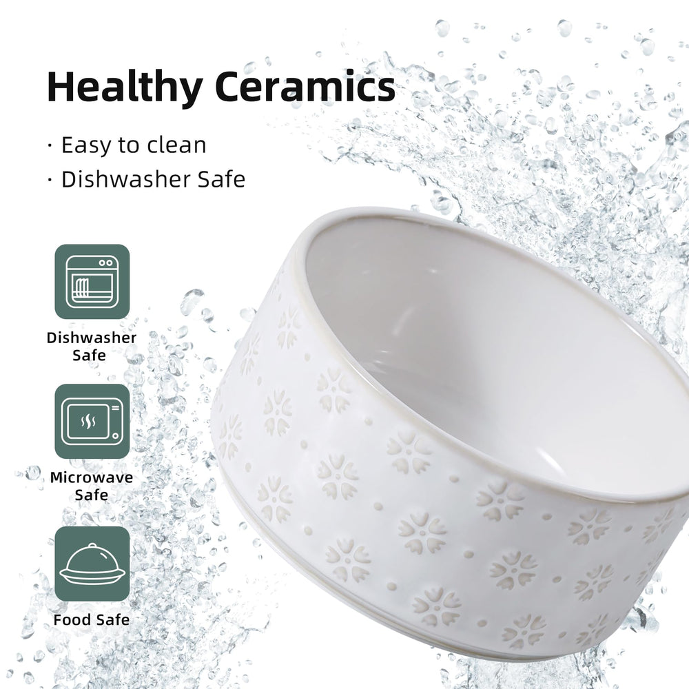 Havniva bowls hold 27 oz water and 3.4 cups food.