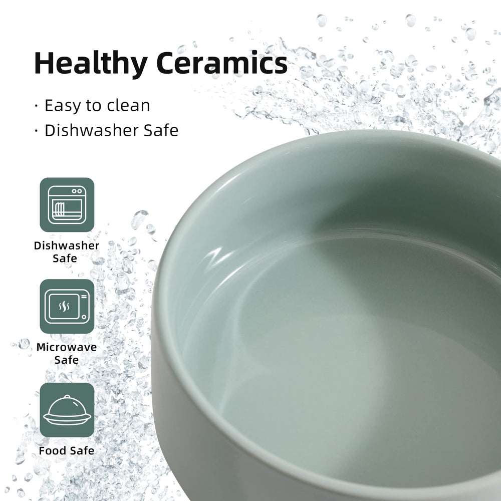 Havniva light-green bowls designed for convenient wet or dry cat food.