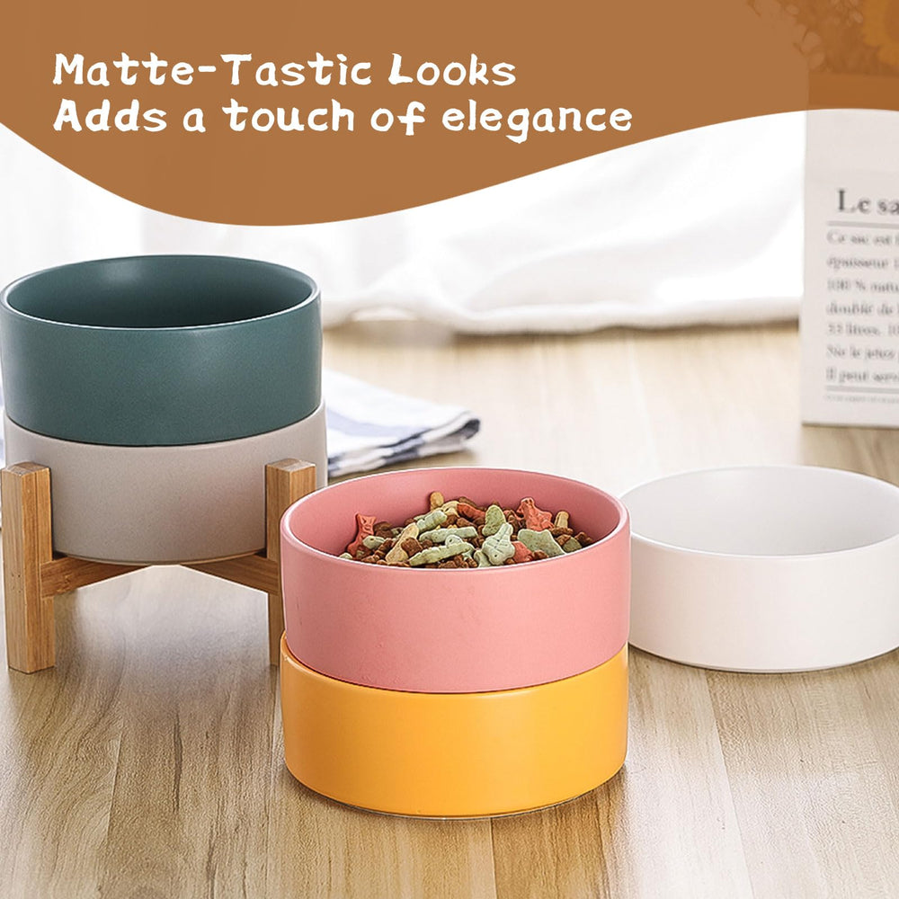 HCHLQLZ bamboo stand provides non-slip stability during feeding.