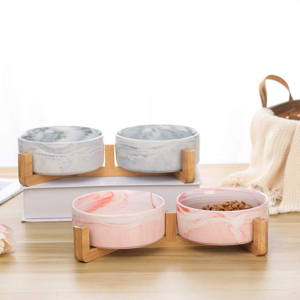HCHLQLZ set of 2 bowls provides versatile feeding for multiple pets