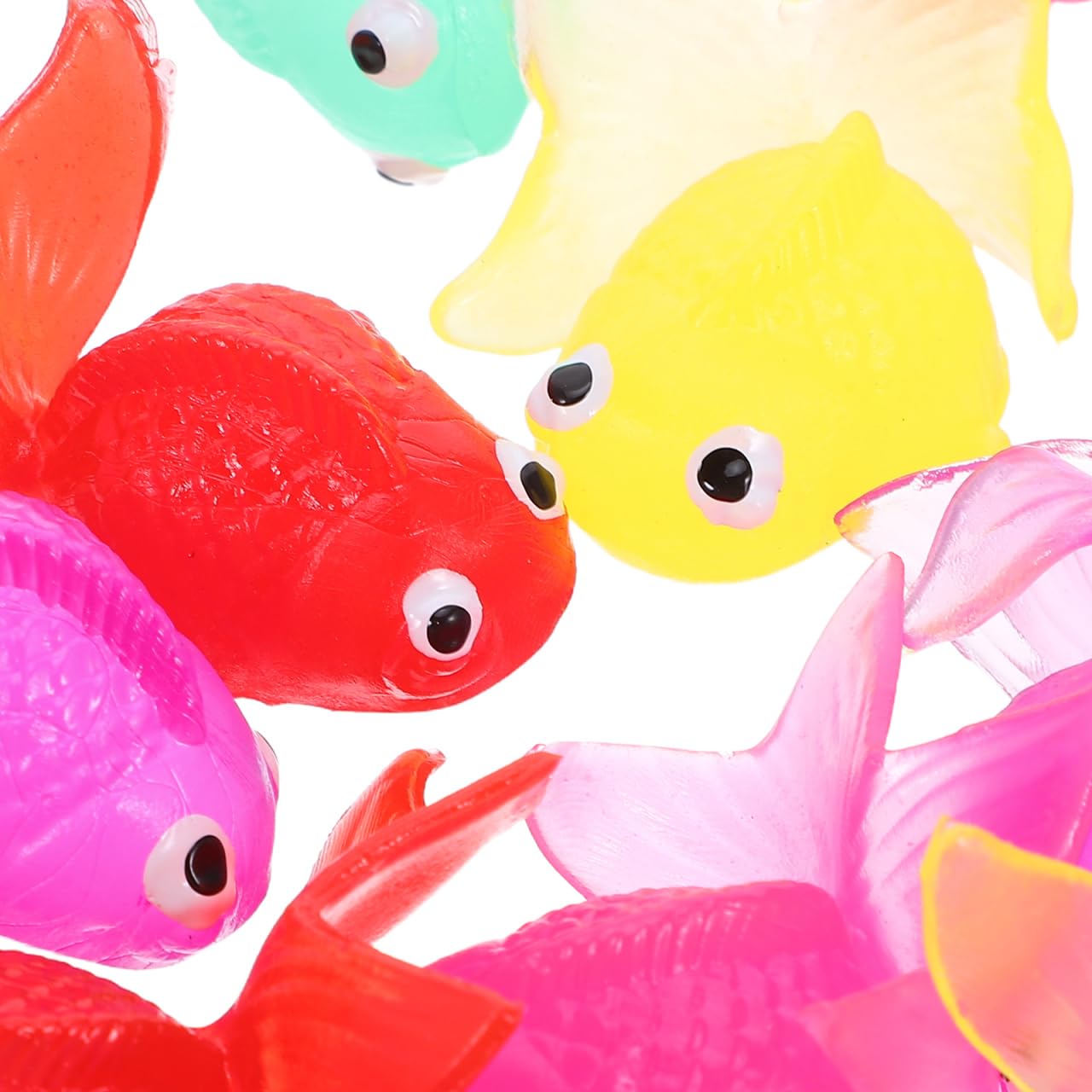 Healifty artificial goldfish easy-care design simplifies routine tank decoration.