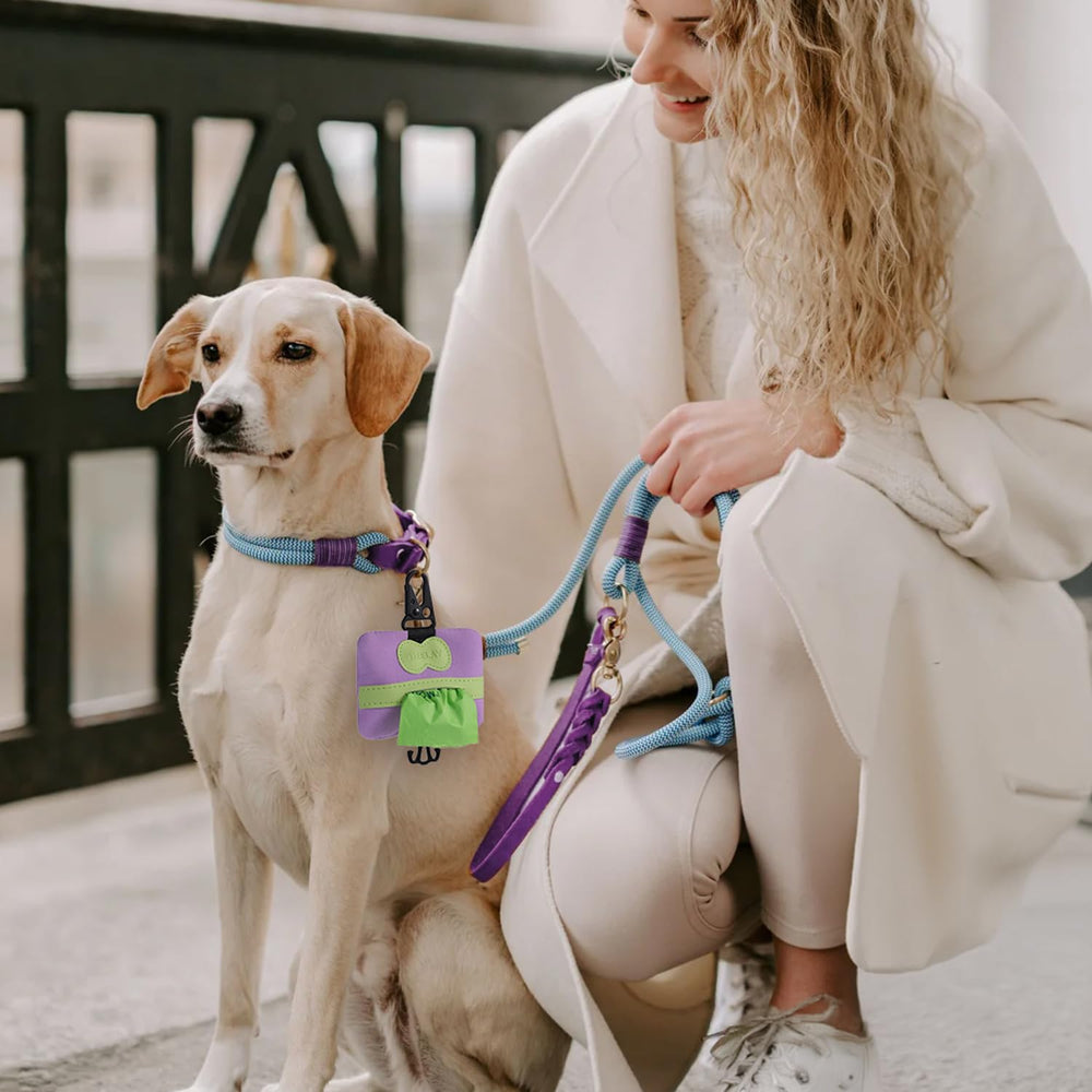 Heelay Dog Poop Bag Holder Mini compatible with various leash sizes