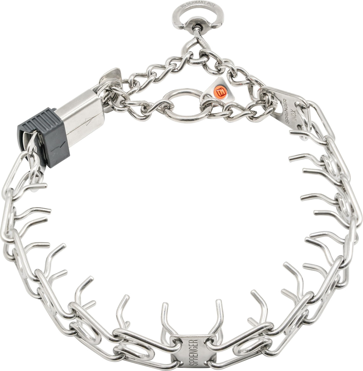 Herm Sprenger collar center plate closeup demonstrates balanced neck pressure for safer training.