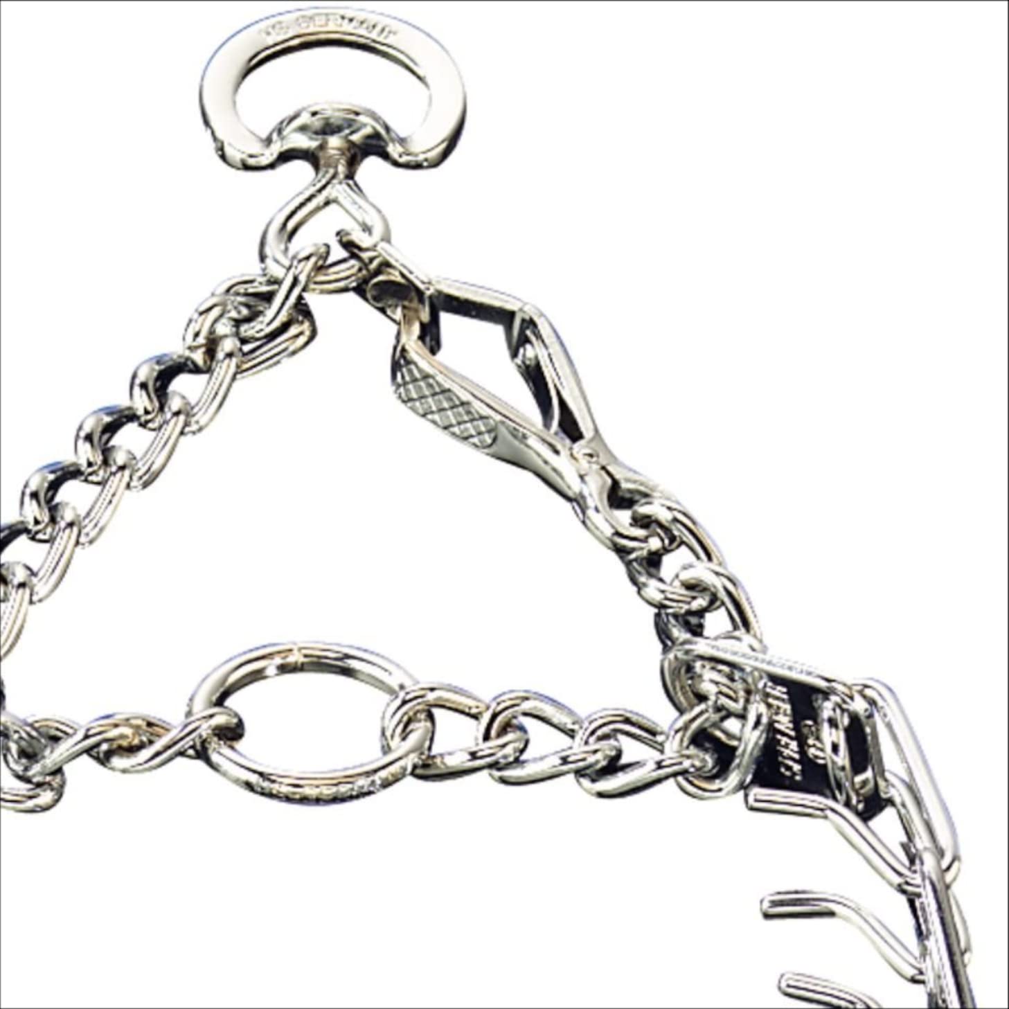 Herm Sprenger quick-release buckle enabling easy removal after training sessions
