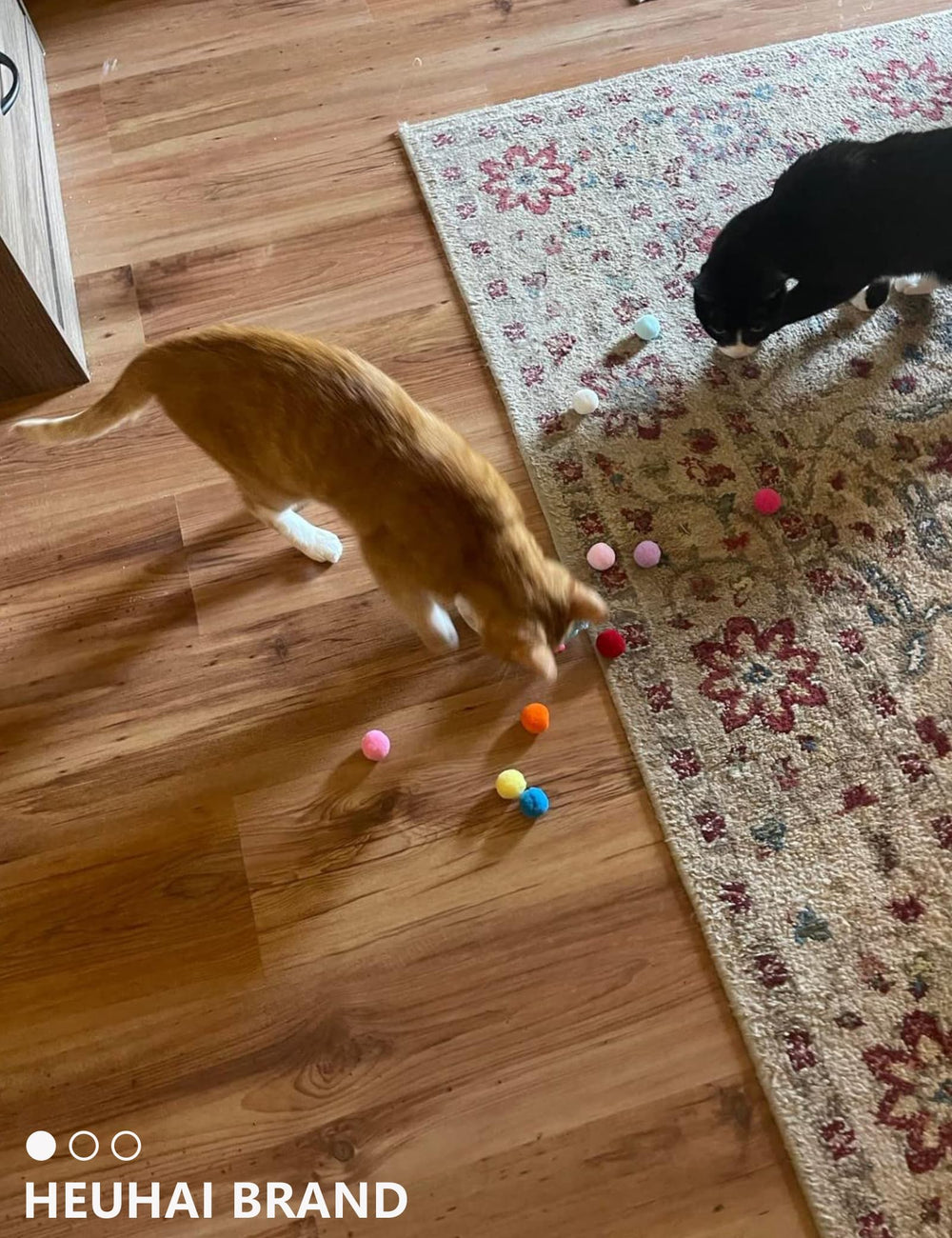 HEUHAI cat balls perfect gift for cat friends and new kitten homes.