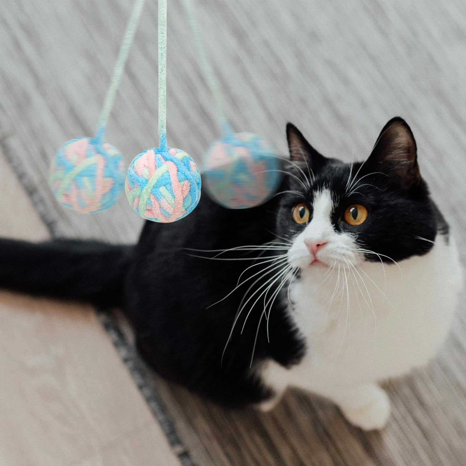 HFZRZFH hand-woven wool texture adds soft, durable playtime for cats.