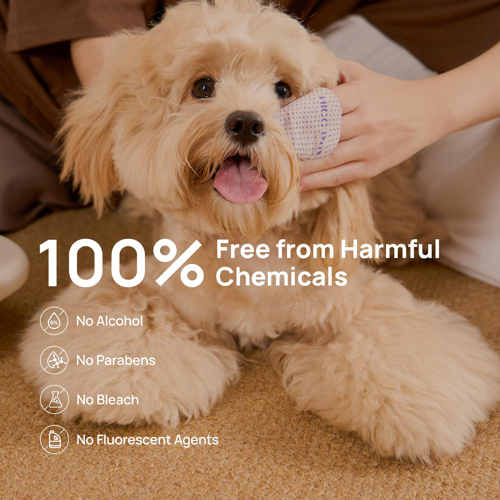 HICC PET Eyes Wipes hypoallergenic, alcohol-free formula safe for sensitive eyes.