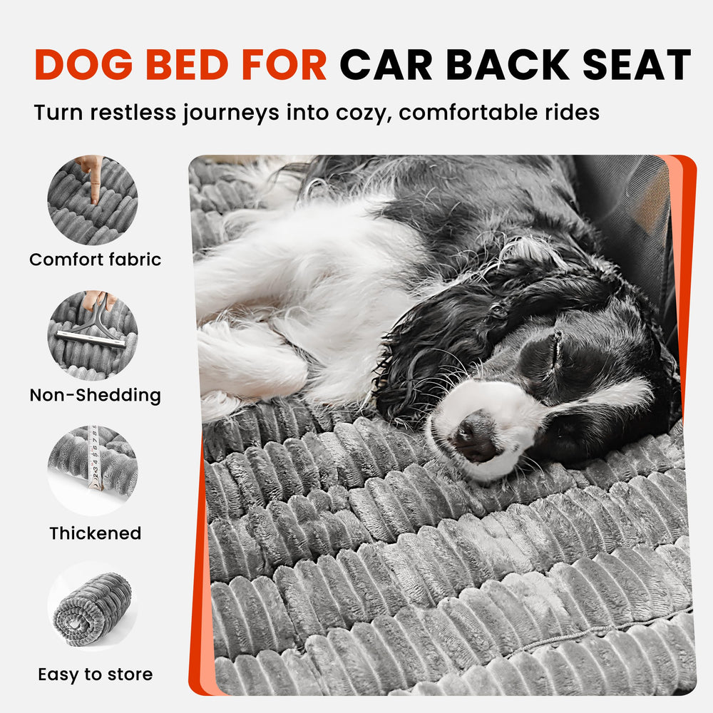 HiPetpy non-slip silicone backing keeps the mat in place for calm, distraction-free travels.