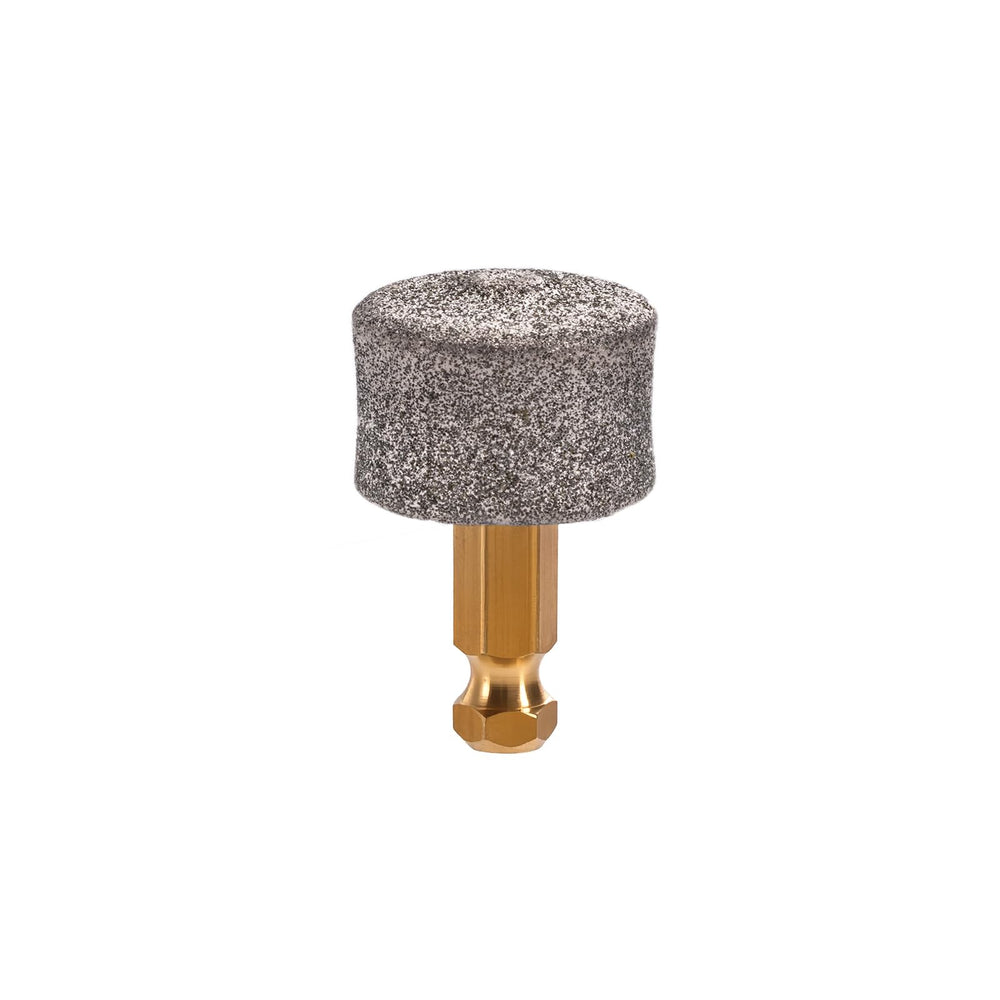 hiSpkNix in-use-dogs-cats-grooming demonstrates comfortable, controlled grinding.