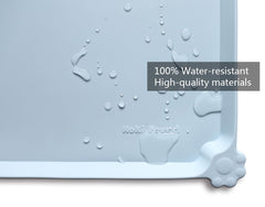Hoki Found L dishwasher-safe silicone mat cleans quickly after feeding.