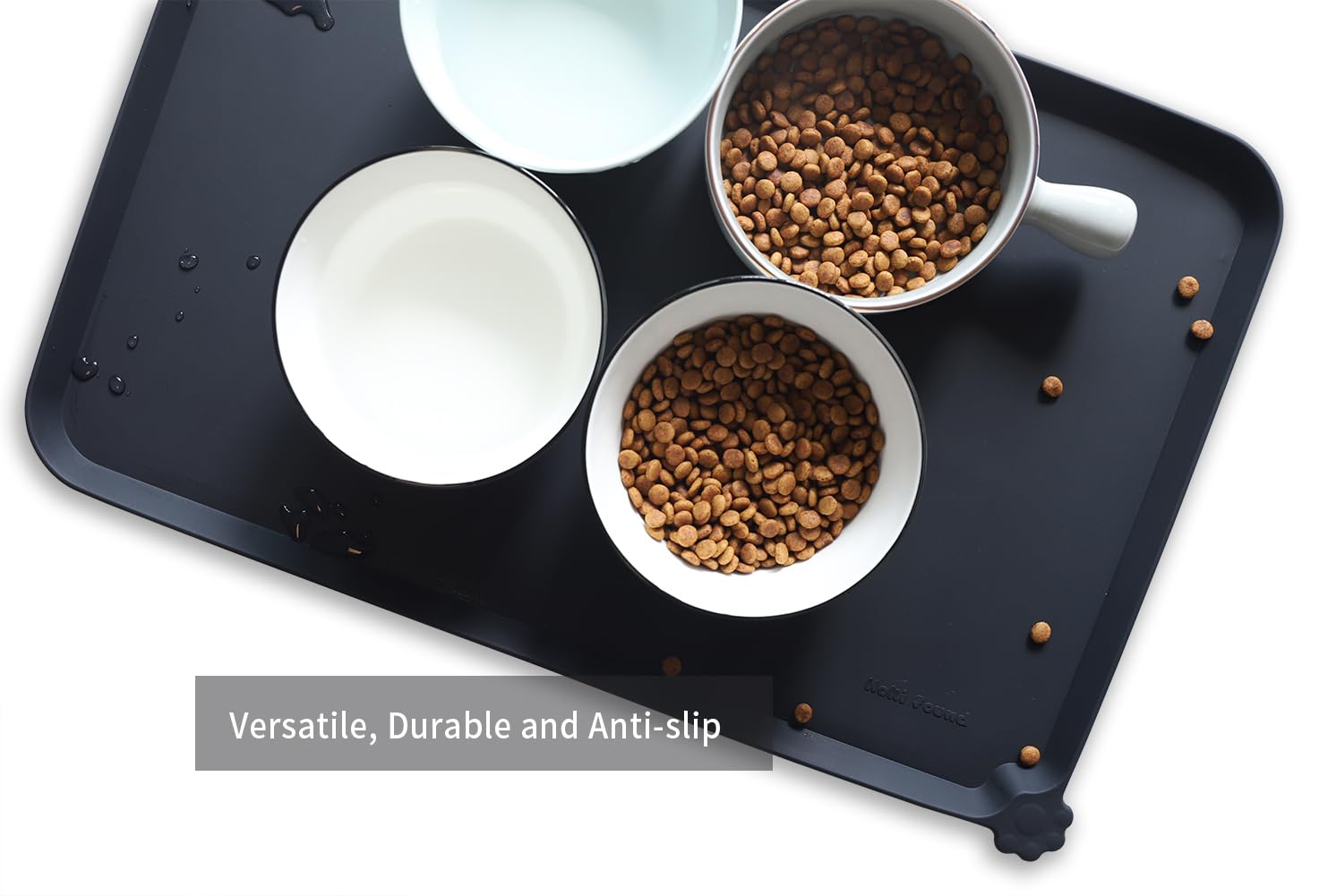 Hoki Found L travel-friendly silicone mat for on-the-go feeding