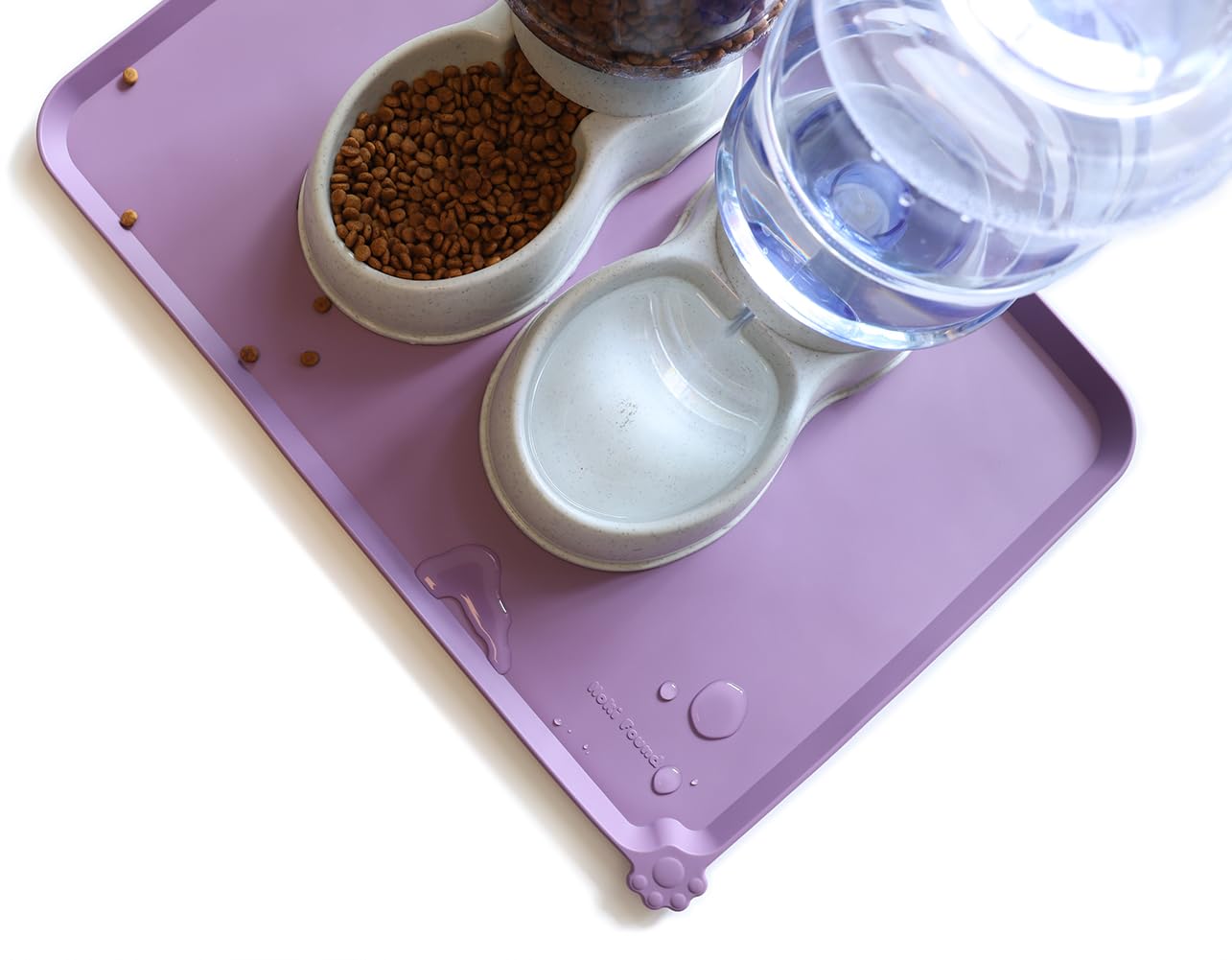 Hoki Found amethyst feeding mat suitable for travel and daily use.