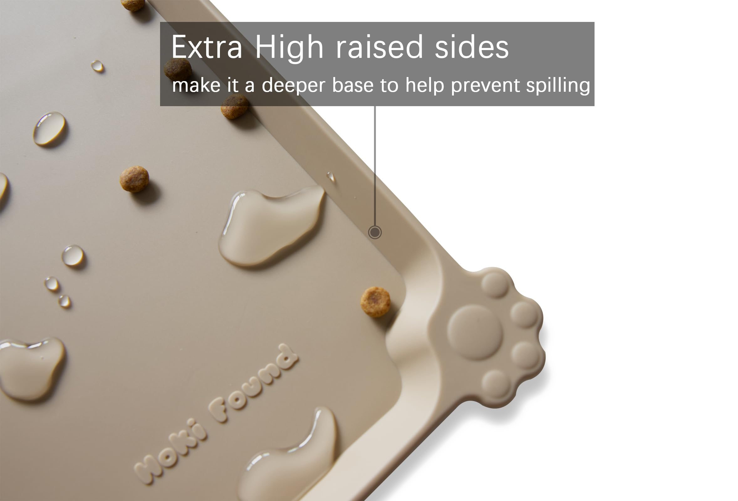 Hoki Found non-slip dog and cat bowl mat close-up demonstrates stable feeding.