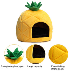 Hollypet Pineapple Bed door-entry close-up emphasizes easy access for small pets.