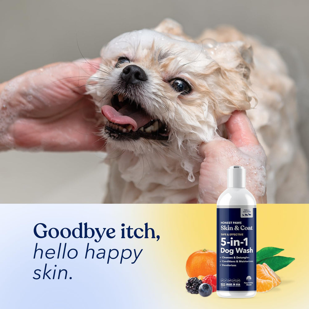 Honest Paws sulfate-free formula close-up emphasizing gentle cleansing