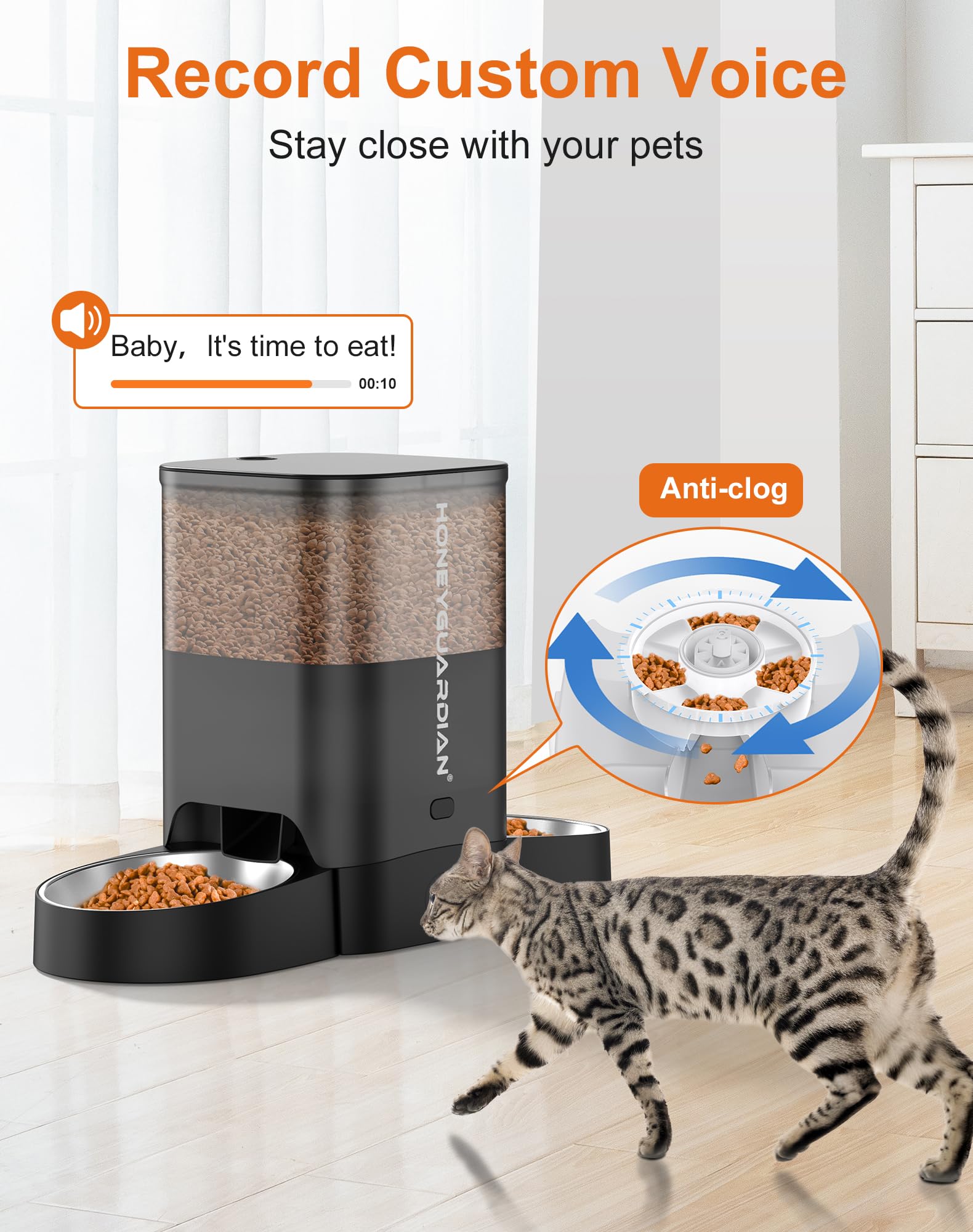 HoneyGuaridan desiccant bag keeps food dry and fresh inside the container.