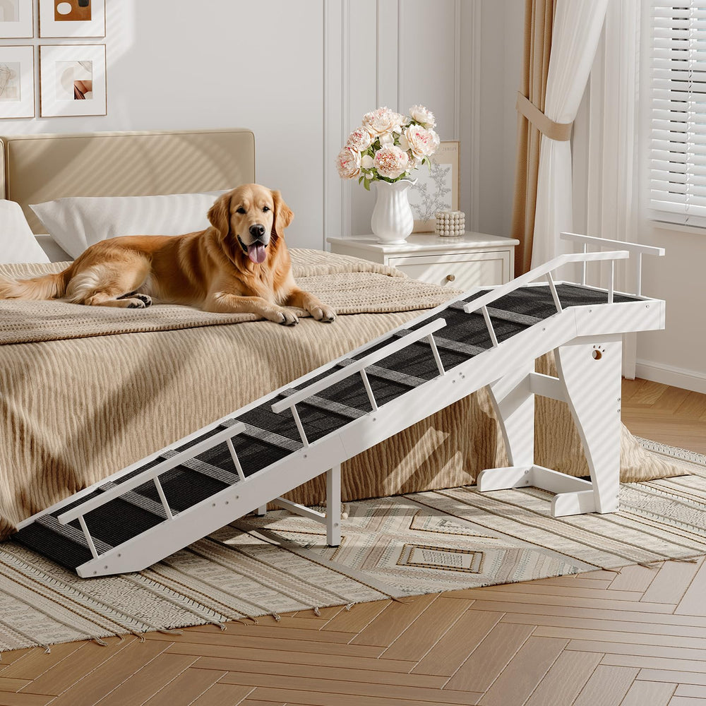 HOOBRO Dog Ramp side rails provide fall protection during use.