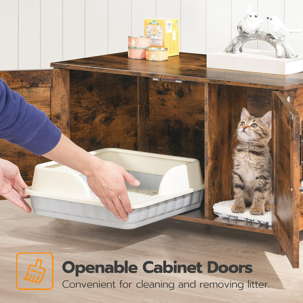 HOOBRO Litter Box Enclosure litter-catching area reduces scatter at entry.
