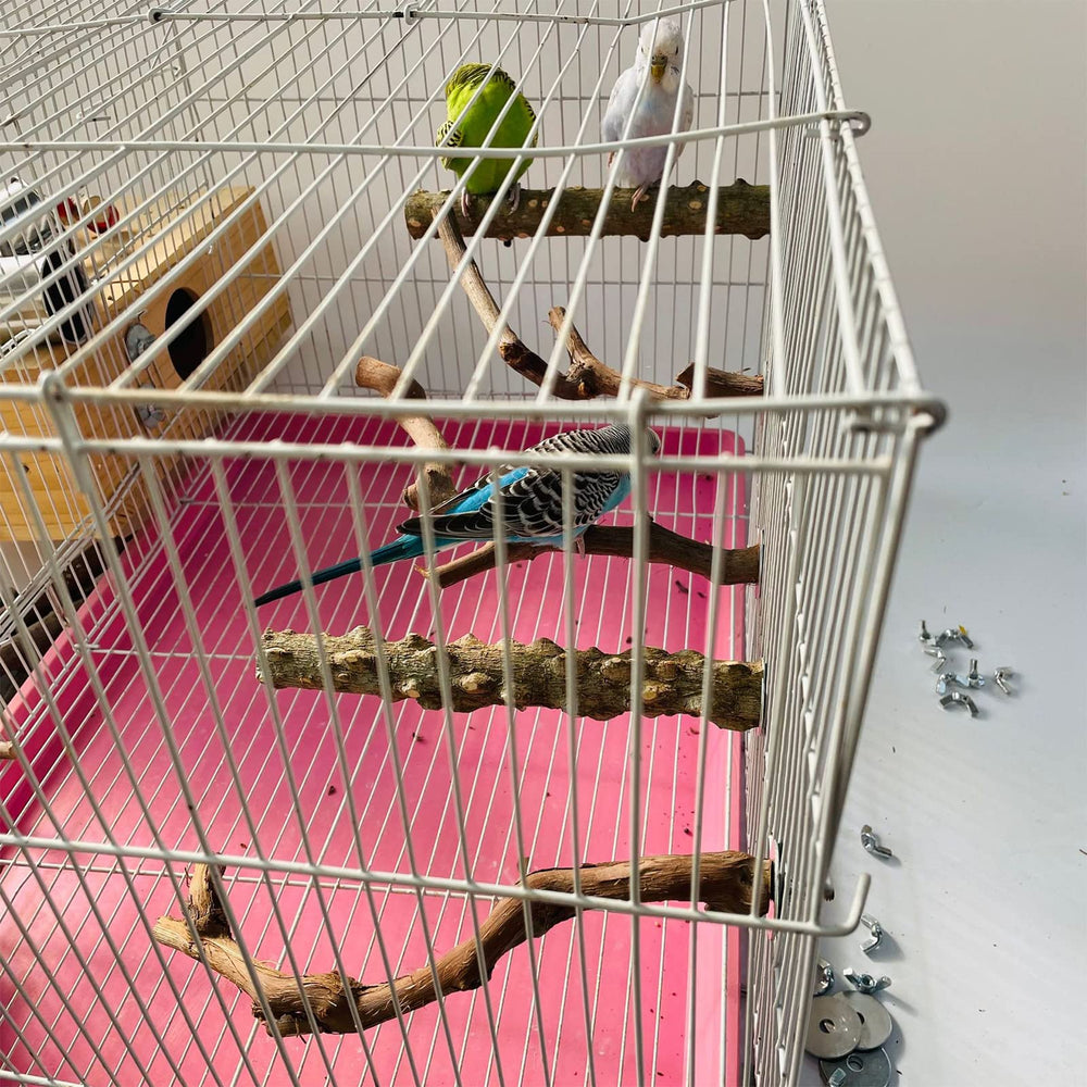 Hosukko paw grinding chewing stick offers safe chewing and beak exercise.