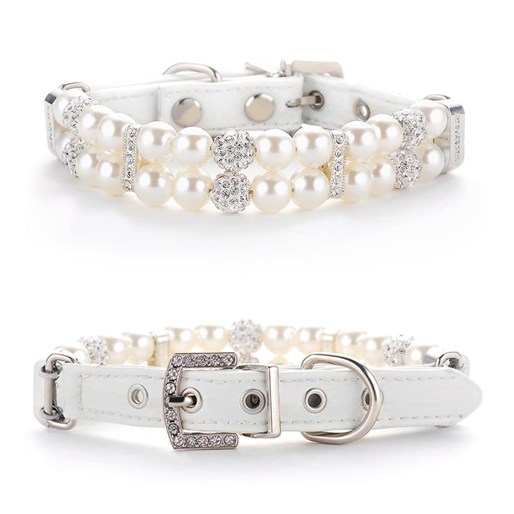 HOWWFALY dog-cat pearl collar closeup buckle shows secure fit and sparkle.