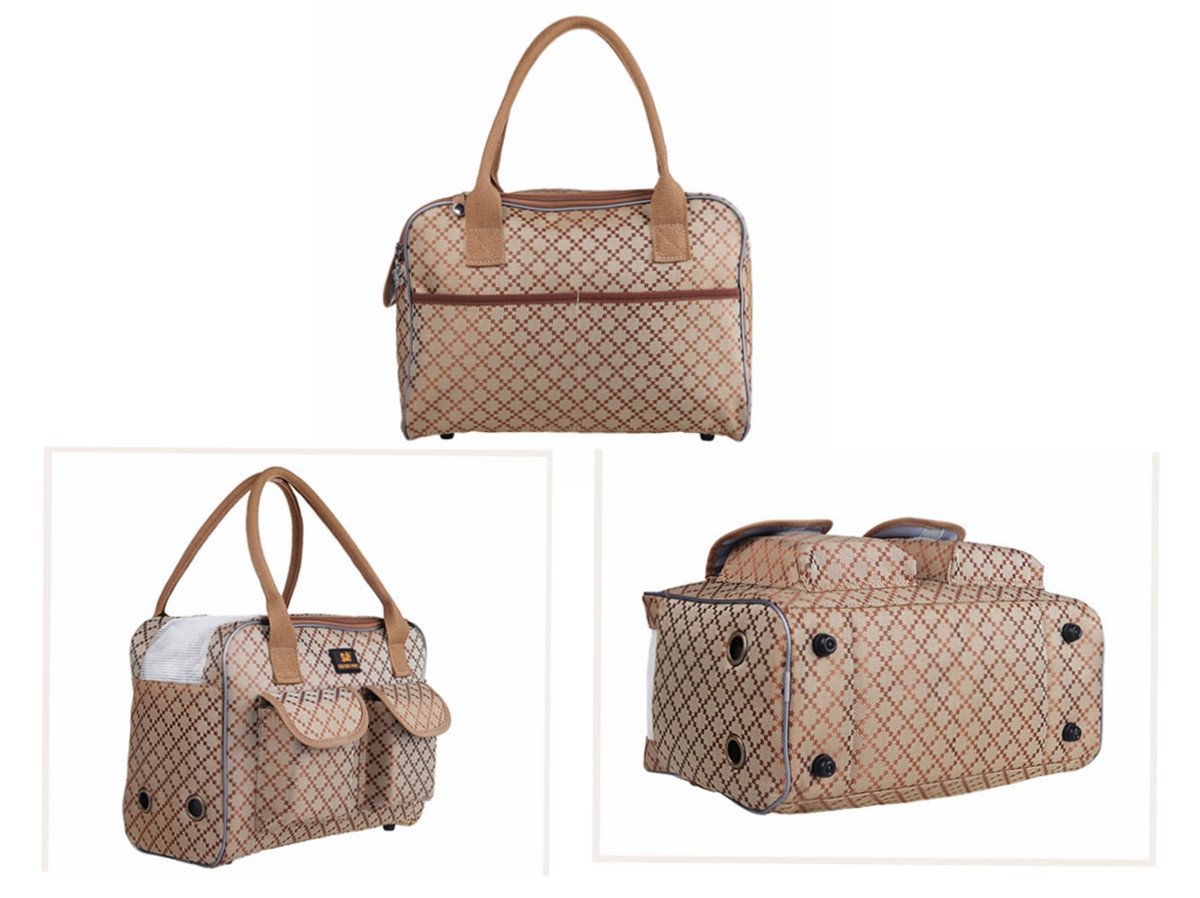 Hubulk dog carrier bag has mesh windows for visibility and airflow.