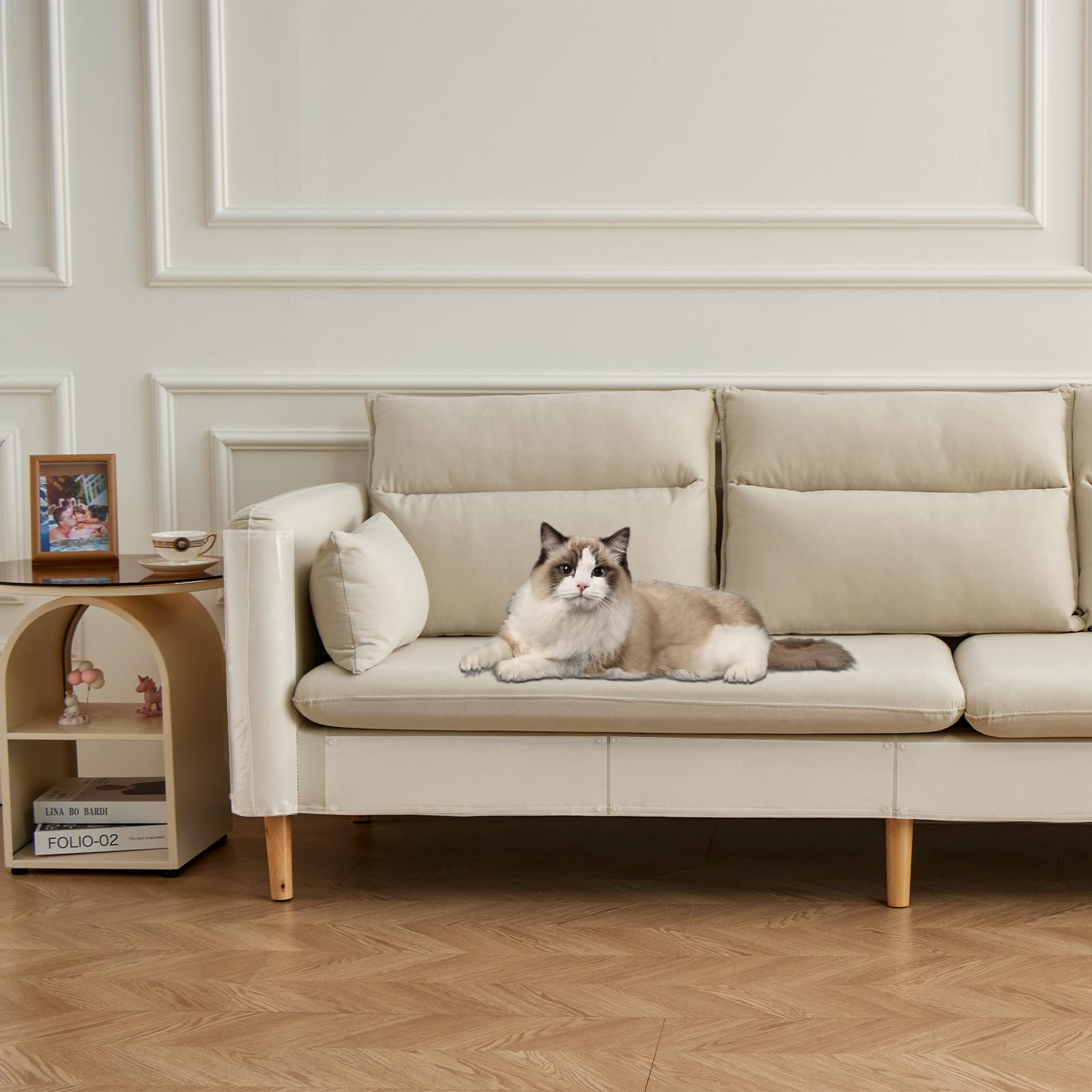 HUDLL daily-use-protection-setup shows quick, reusable furniture cover