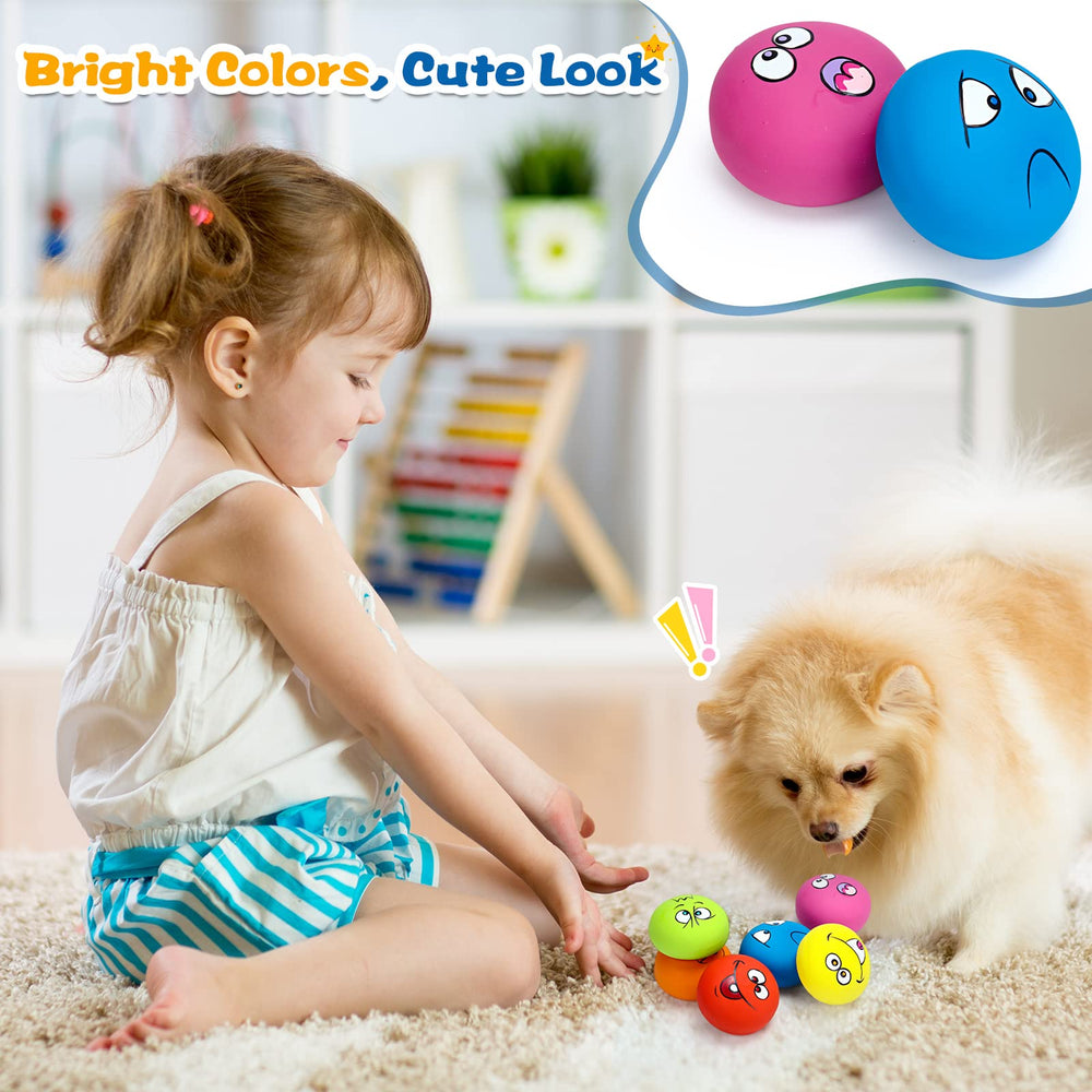 Hungdao squeaky dog ball with wink face supports indoor outdoor fetch.