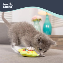 Huxley & Kent cat-toy-batting-action invites zoomies and chasing.