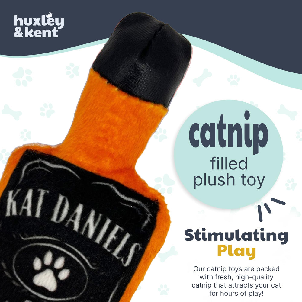 Huxley & Kent indoor-play-solution keeps cats stimulated during indoor sessions.