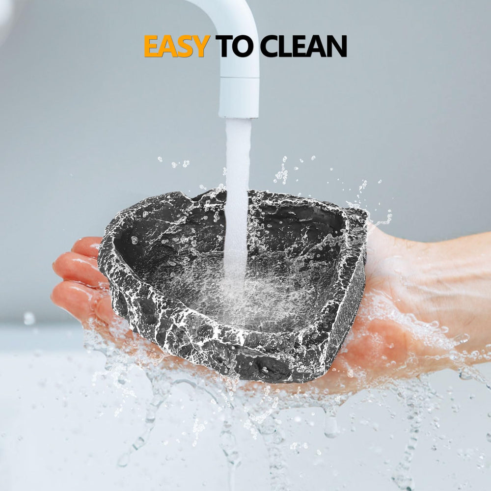 Hygger zoo reptile easy-clean smooth interior simplifies maintenance.