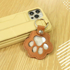 hzzsbu leather keychain with metal ring close-up emphasizes durable construction