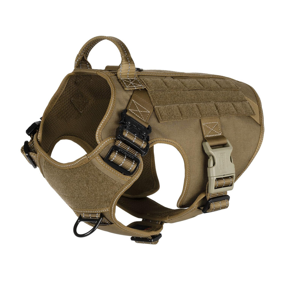 ICEFANG Tactical Dog Harness large buckle close-up shows durable aluminum buckles for daily walks.