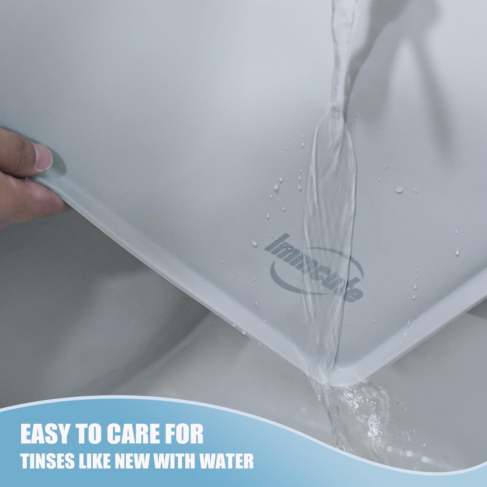 IMMCUTE easy-cleaning dog tray cleans with rinse or wipe.