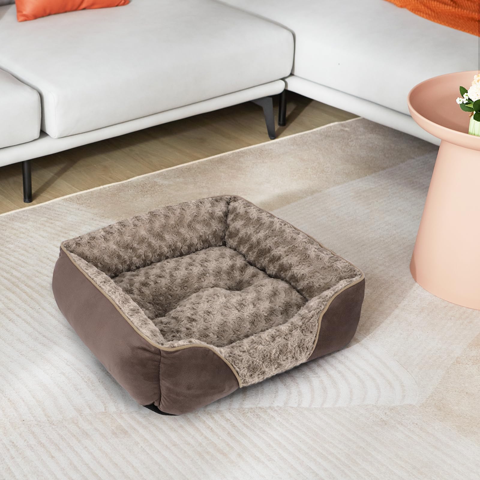 INVENHO bed in use, inviting dogs to curl up for secure, cozy sleep.