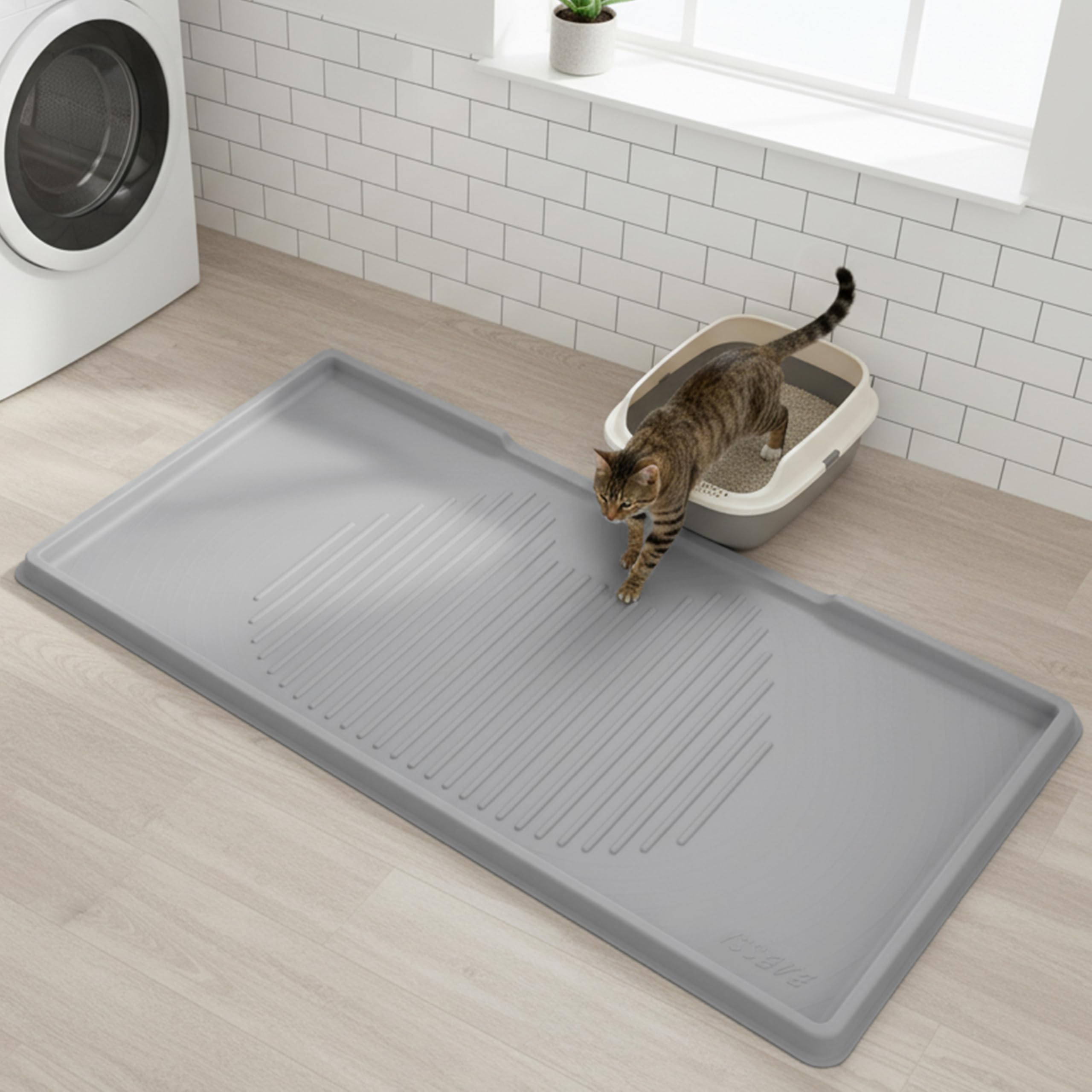 ISSEVE cat litter mat raised edge close-up for leak defense