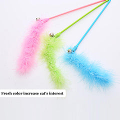 IUHKBH Cat Wand Toys green feather for alertness and sprinting fun.