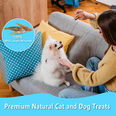 Serving bowl of bite-sized JADINGSFARM Minnows, ideal for dogs and cats
