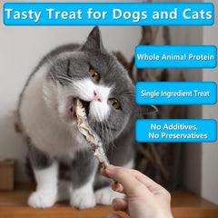 JADINGSFARM natural minnows in bowl emphasize protein-rich, nutrient-dense snack for pets.
