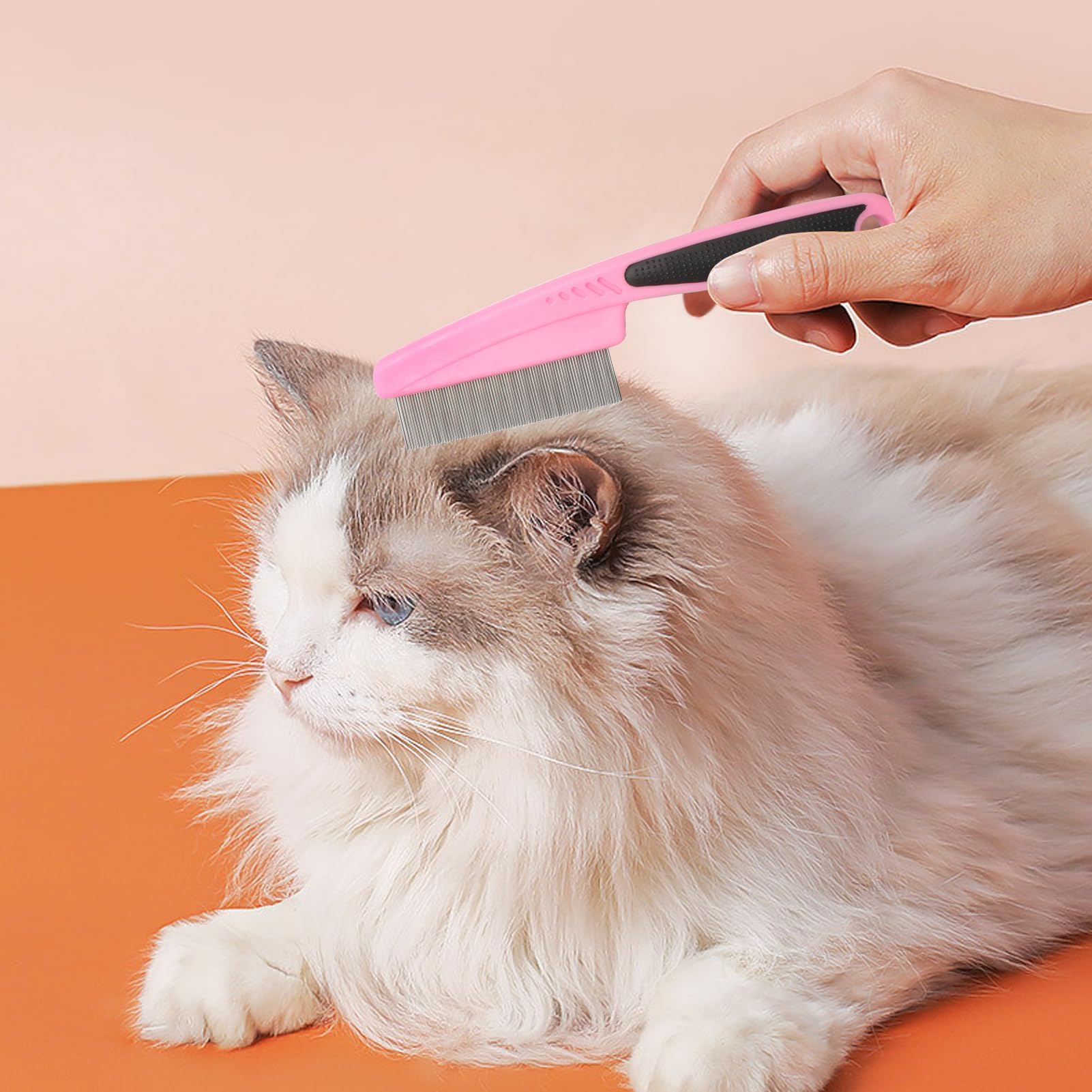Jegtew hand-held-grooming-comb shown with ergonomic grip reducing wrist fatigue.